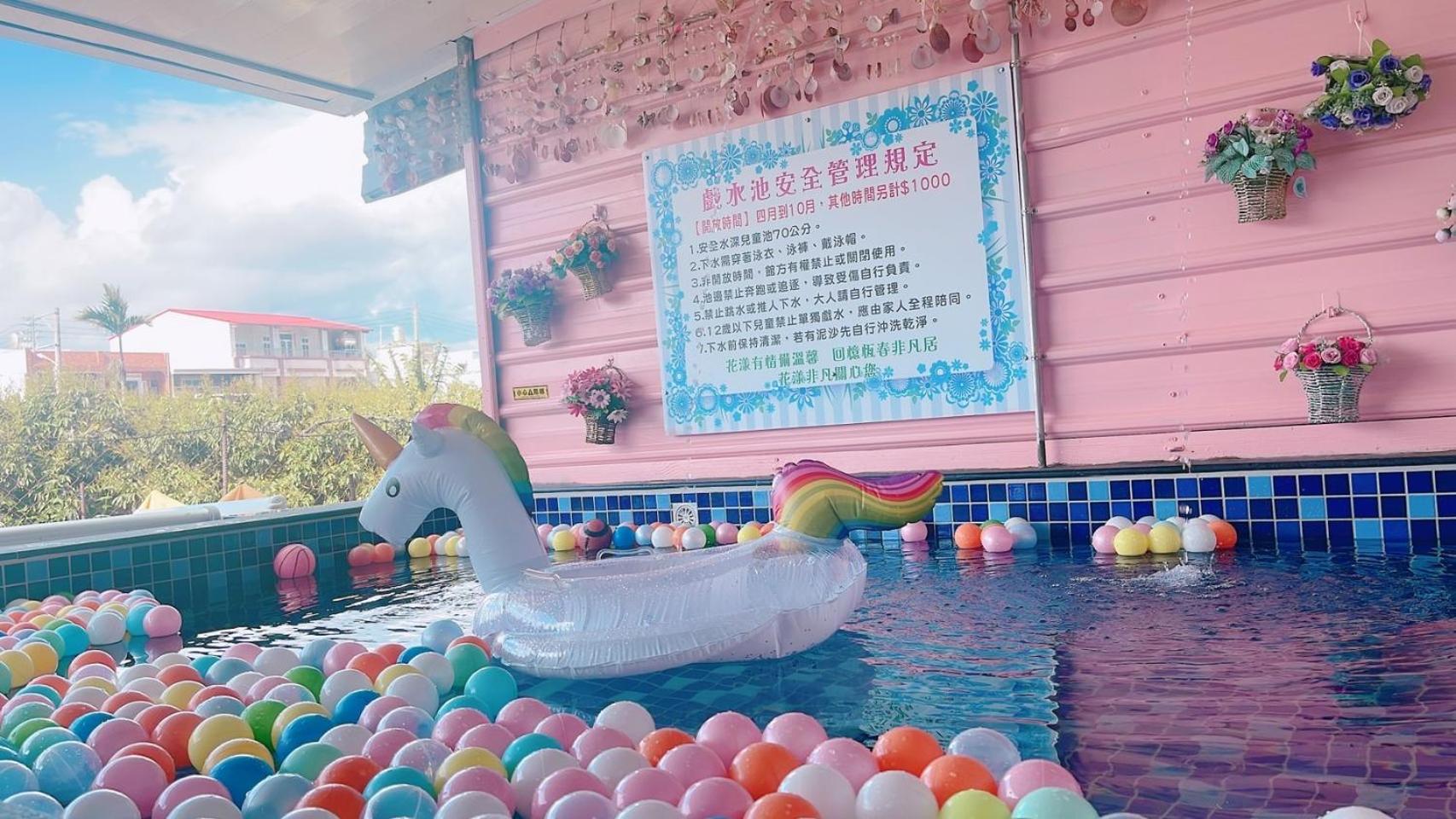 Splendid Flora B&B Hengchun Exterior photo
